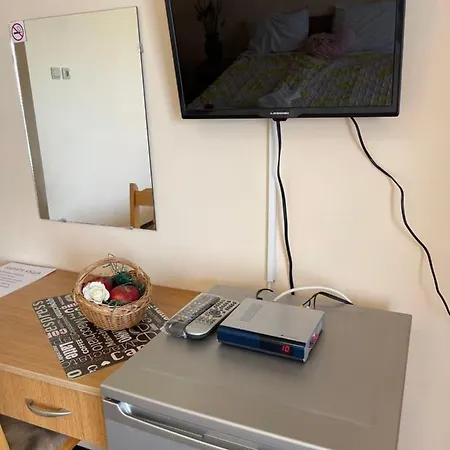 白屋度假村 招待所 Bliznatsi