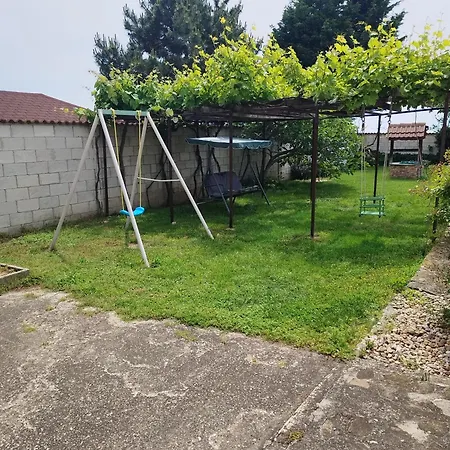 招待所 白屋度假村 Bliznatsi