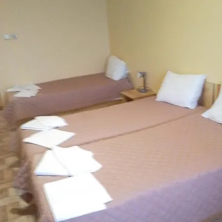 招待所 白屋度假村 *