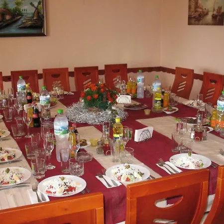 招待所 白屋度假村 *