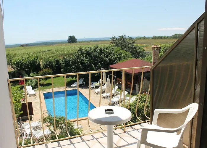 The White House Bliznatsi