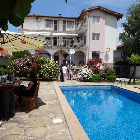 The White House Gasthuis *